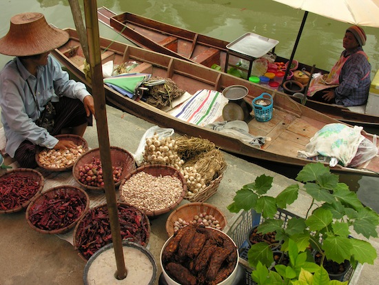 Samut Songkhram's bounty.