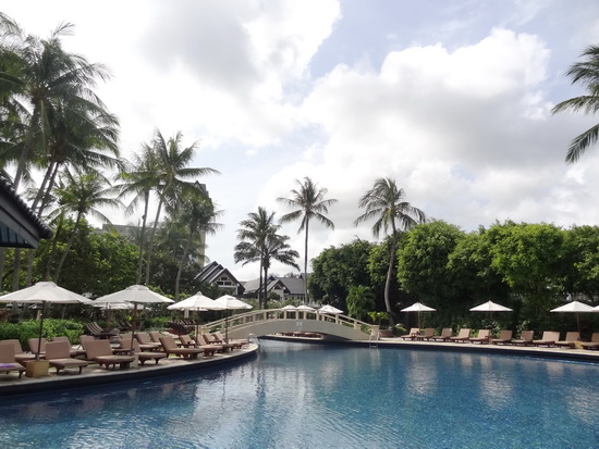 Angsana Laguna's pool is one of the biggest we've seen.