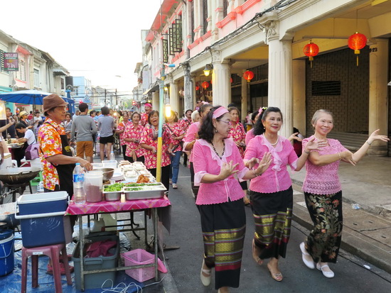 Dancers and drummers put on a rousing, roving show.