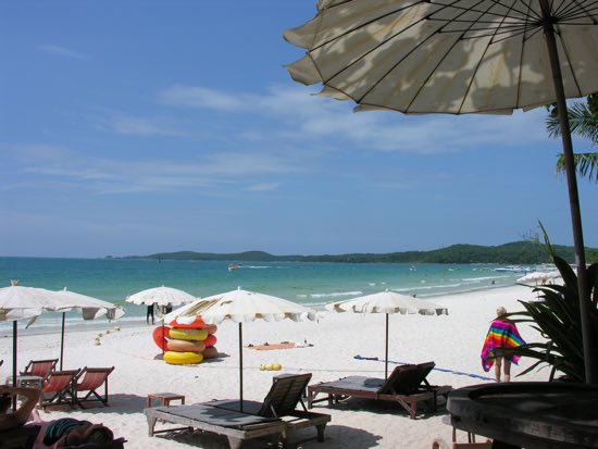 Ko Samet: Being close to Bangkok is good and bad.
