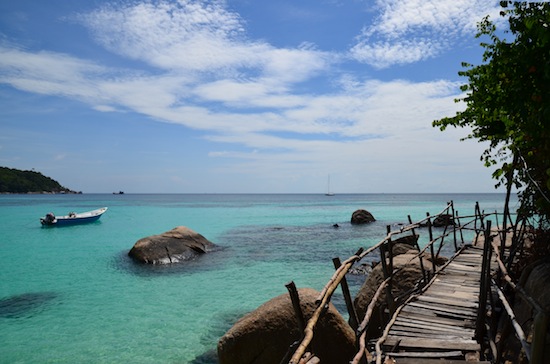 The way to Sanom Beach.