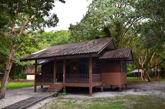 Each of these has two 600-baht rooms at Ao Phante.