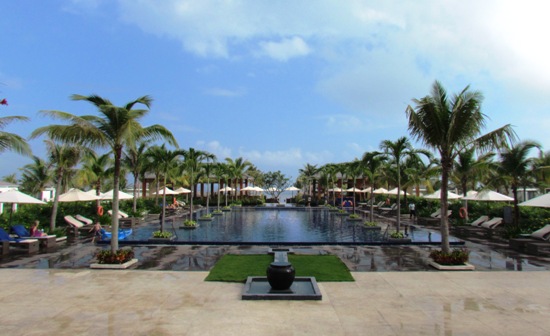 If this pools a little too big for you theres a second infinity lap pool with Jacuzzi down on the beach.