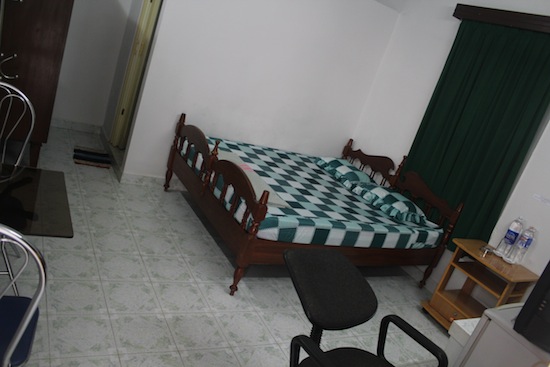 This room also has a rolling desk chair for some reason.