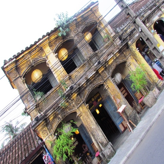 The very easy on the eye Moon Restaurant.