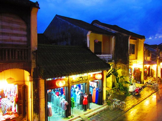 For the best tailor shop experience; leave the rose tinted glasses at home.