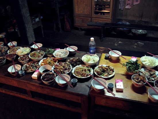 Unfortunately the usual dinner is a bit less extravagent than this.