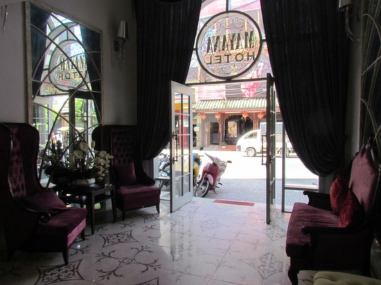 The grand lobby.