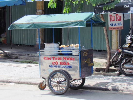Who needs B&B when your hood' brimmeth over with mobile hawkers?